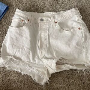 Levi 501 white jean shorts!